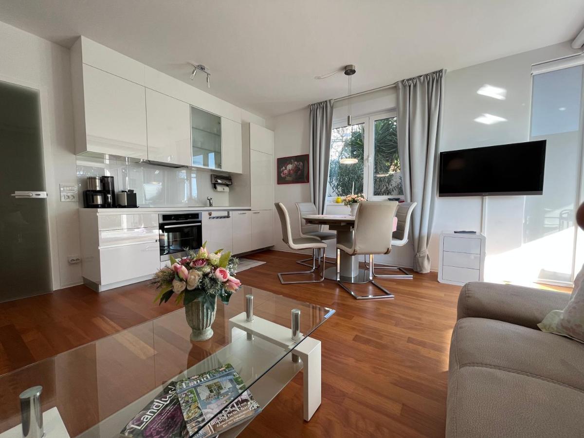 Apartment Lui With Rooftop Swimming Pool Ičići Εξωτερικό φωτογραφία