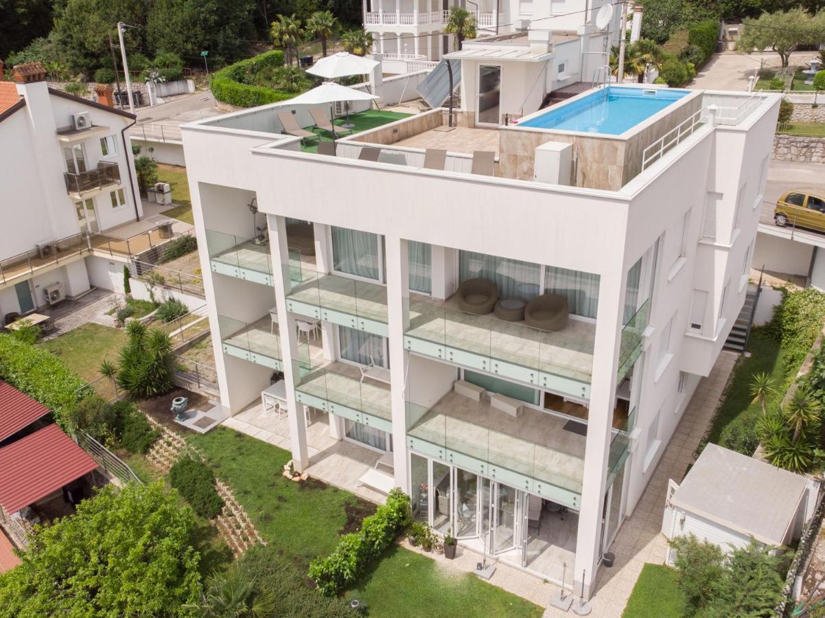 Apartment Lui With Rooftop Swimming Pool Ičići Εξωτερικό φωτογραφία