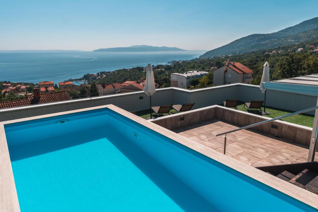 Apartment Lui With Rooftop Swimming Pool Ičići Εξωτερικό φωτογραφία