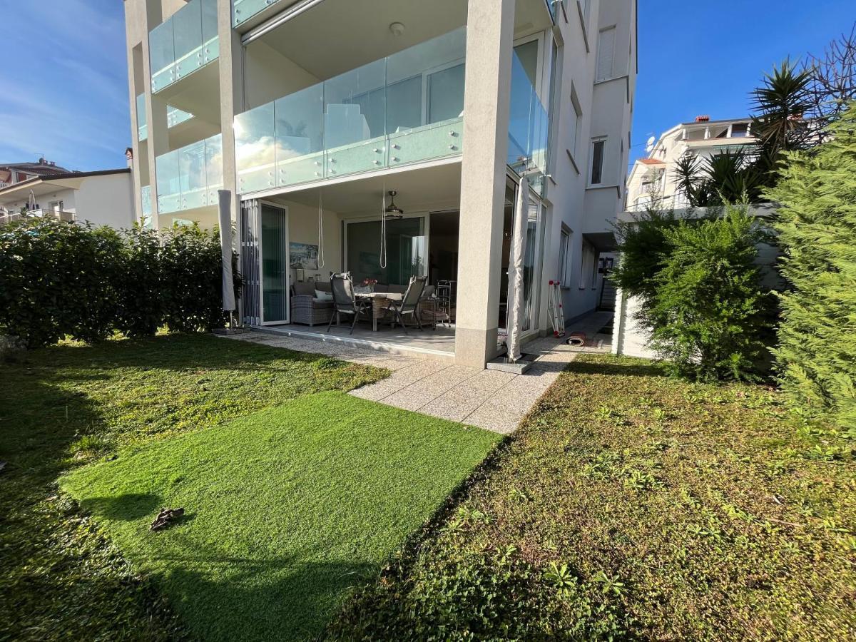 Apartment Lui With Rooftop Swimming Pool Ičići Εξωτερικό φωτογραφία